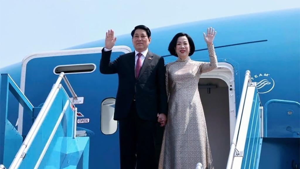 President Luong Cuong and his spouse leave for visits to Egypt and Angola.