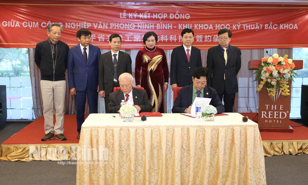 Taiwanese group to invest 47.1 million USD in semiconductor component plant in Ninh Binh