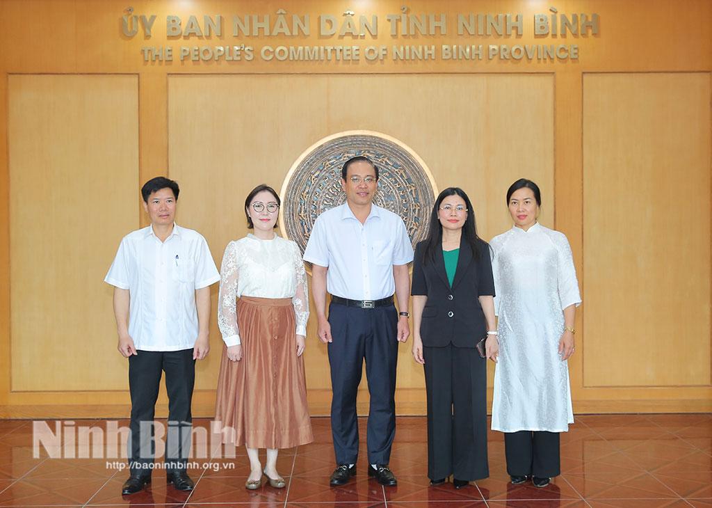 Vice Chairman of Provincial People’s Committee receives Mongolian Ambassador to Vietnam.
