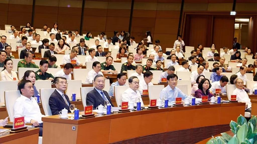 Party General Secretary and State President To Lam (3rd from left, first row) and other leaders at the conference. (Photo: VNA)