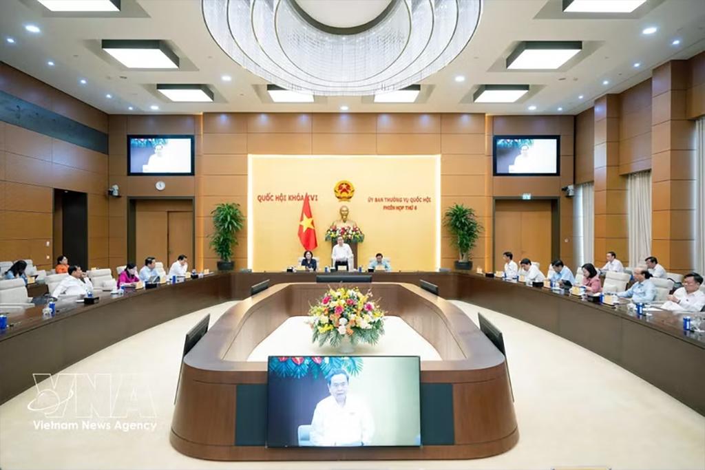 An overview of the closing of the National Assembly Standing Committee's sixth session (Photo: VNA)