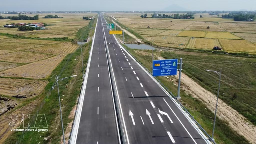 The North-South Expressway (Eastern section) project in Dak Lak province has been completed (Photo: VNA)