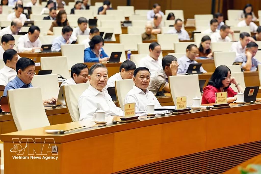 Deputies at the 16th National Assembly’s second session on October 26 (Photo: VNA)