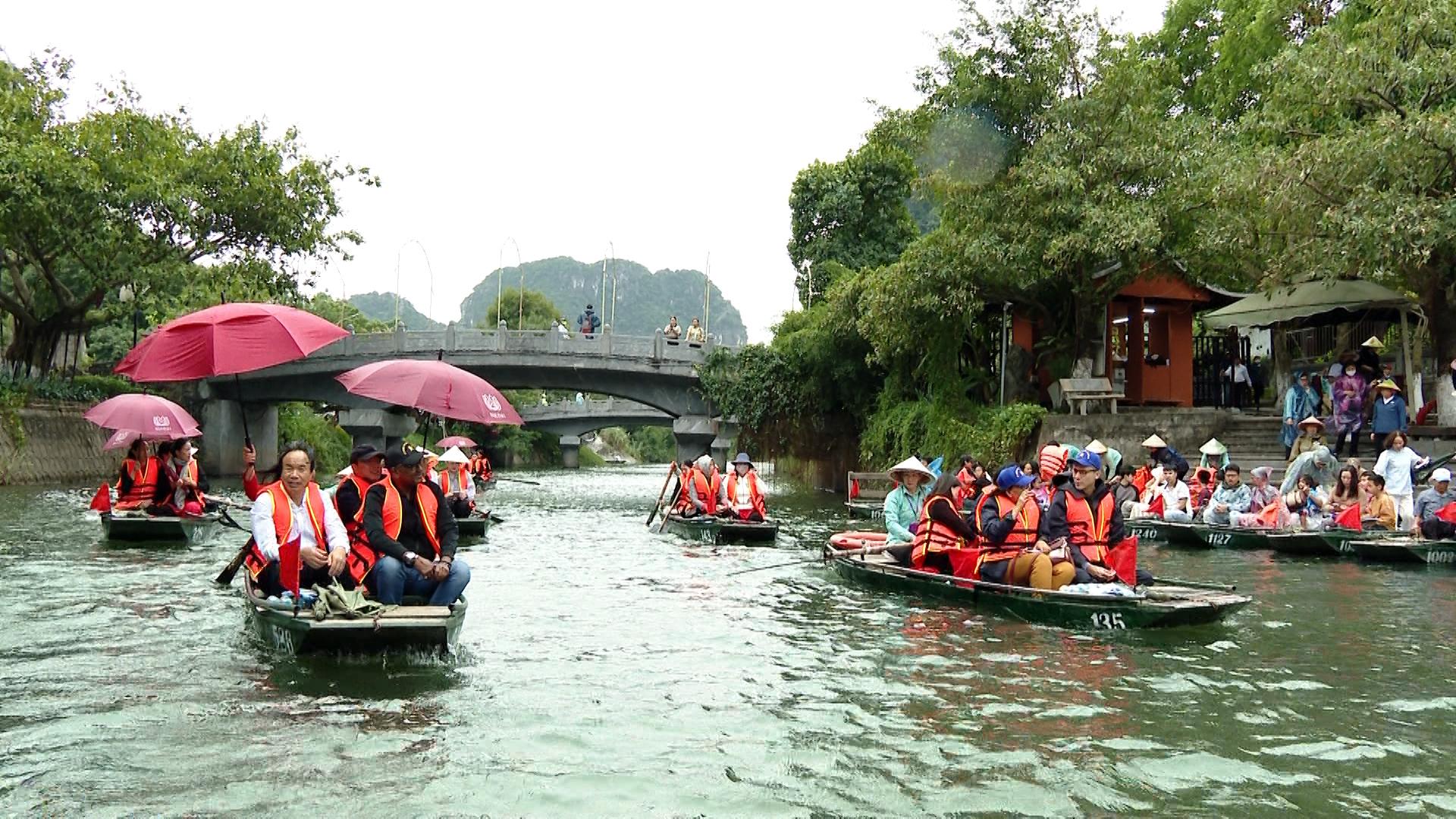 UNESCO delegation visits Hoa Lu ancient town