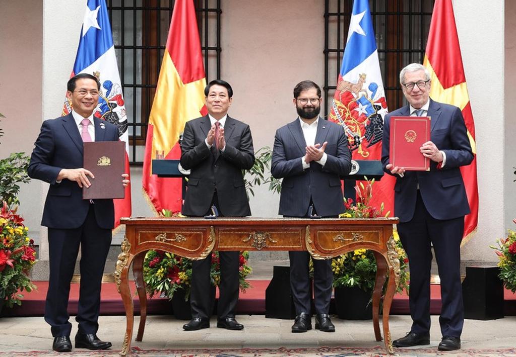 Vietnam, Chile issue joint statement