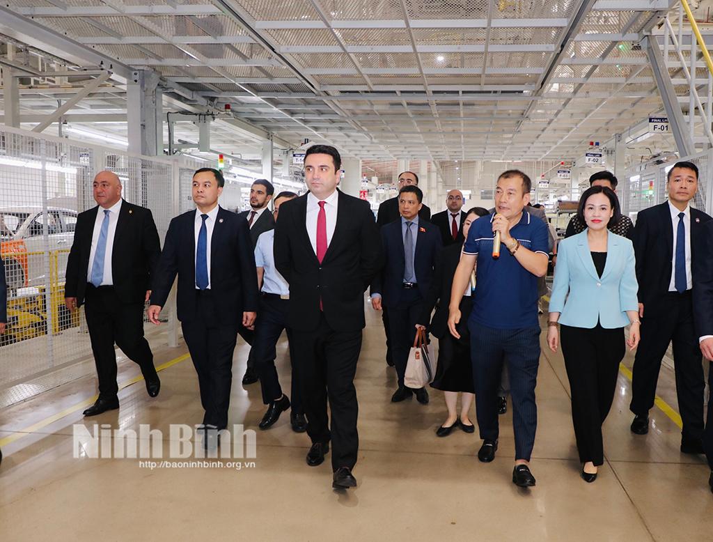 Secretary of provincial Party Committee receives Armenian NA President