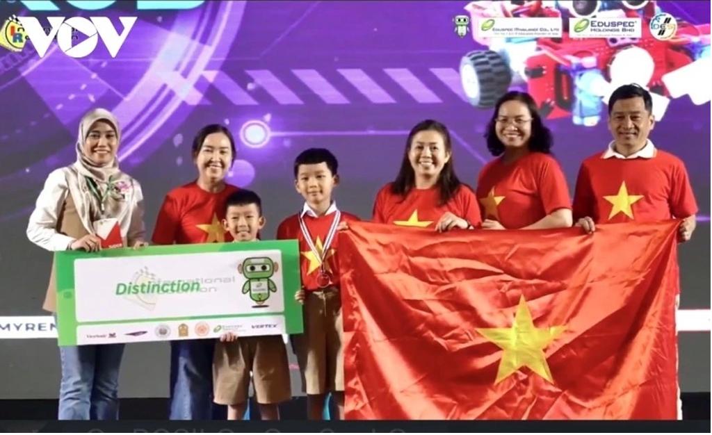 Vietnam claims 19 prizes at International Robothon 2024