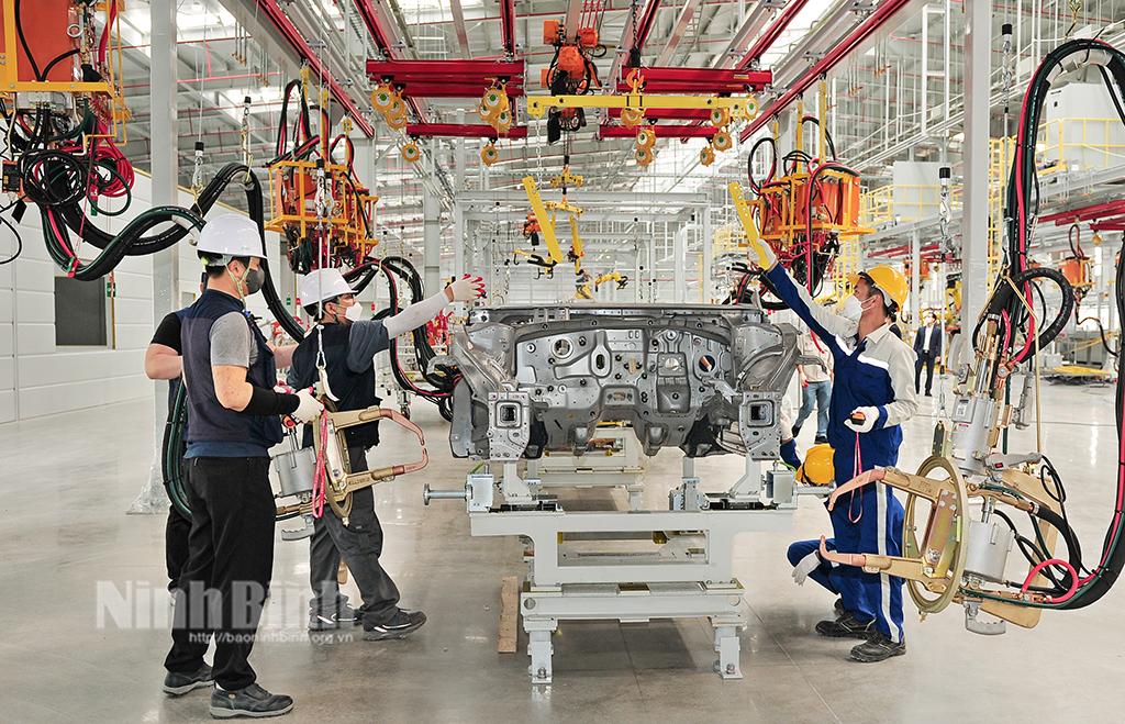 Ninh Binh makes breakthroughs in industrial development