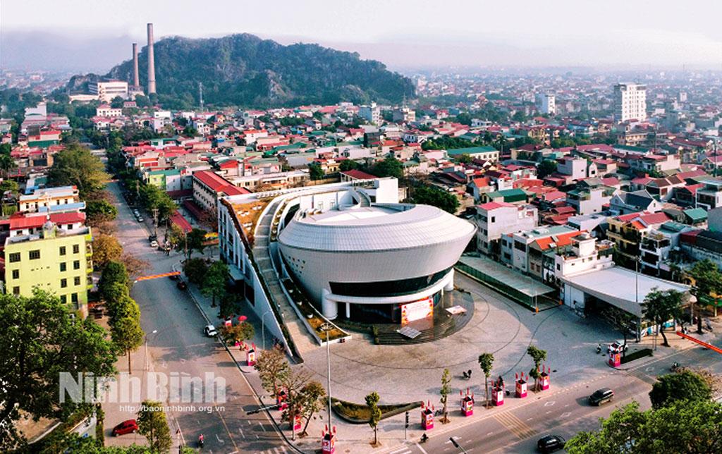 Ninh Binh determined to join whole nation to enter new era of development