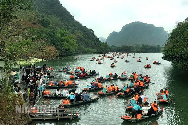 Ninh Binh earns nearly 1 trillion VND from tourism during Lunar New Year 2025