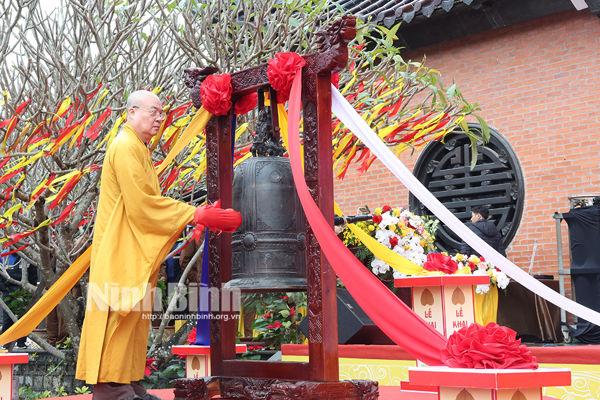 Bai Dinh Pagoda Festival opens