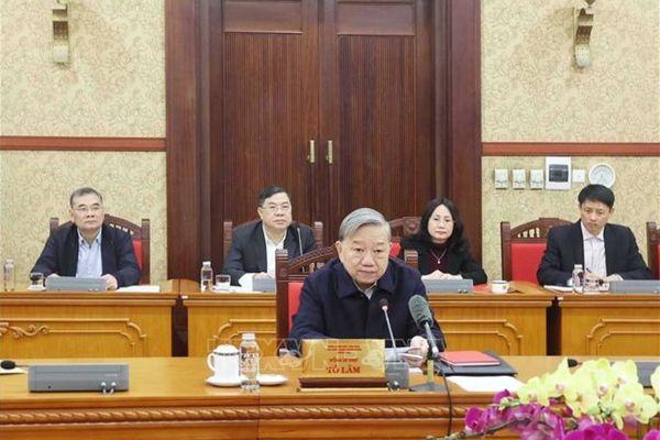 Party chief requires immediate resumption of work after long Tet holiday