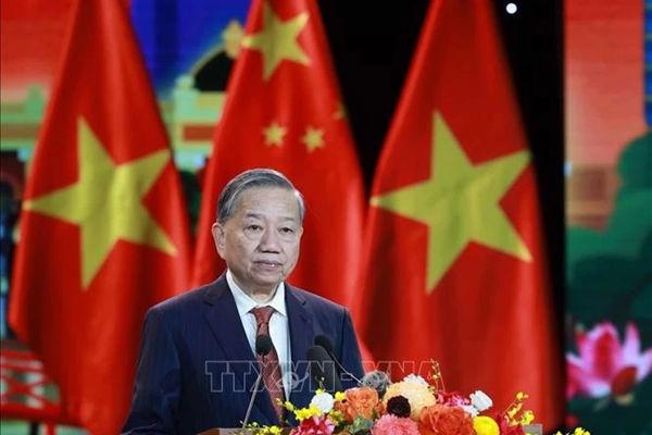 Party chief urges Vietnamese, Chinese youths to further develop bilateral ties