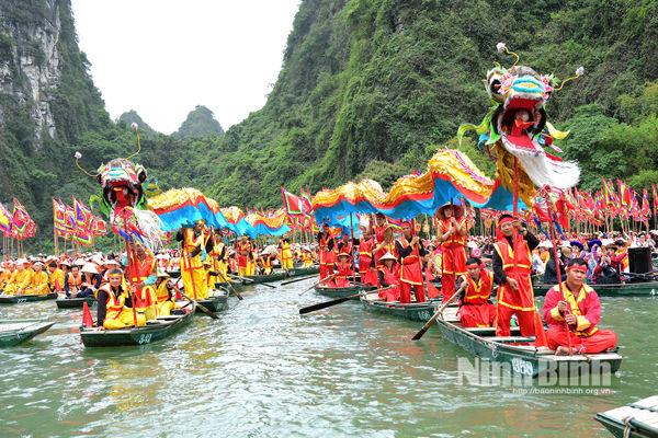 Trang An Festival 2025 kicks off in Ninh Binh province