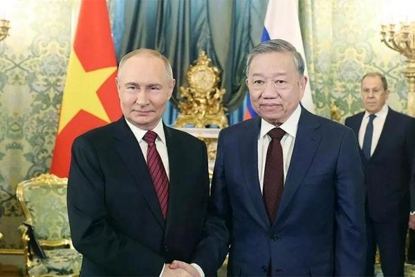 Viet Nam, Russia issue joint statement on major orientations for comprehensive strategic partnership in new period