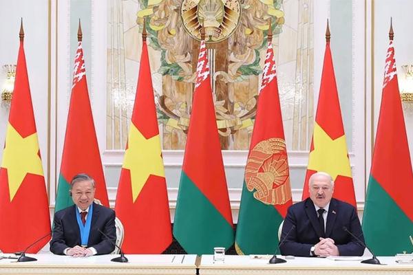 Viet Nam, Belarus establish strategic partnership