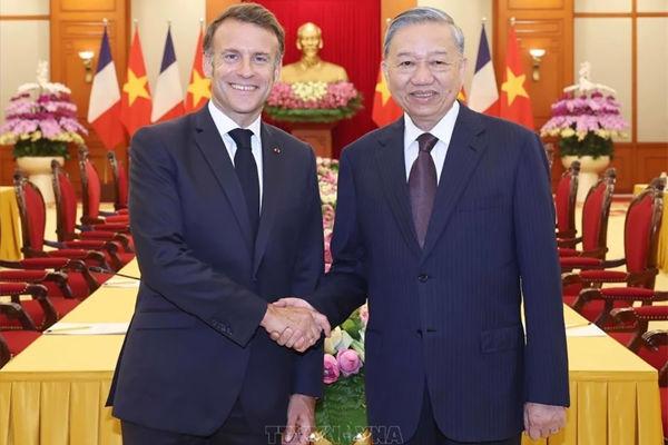 PM’s visit to France hoped to deepen bilateral friendship, cooperation in new phase