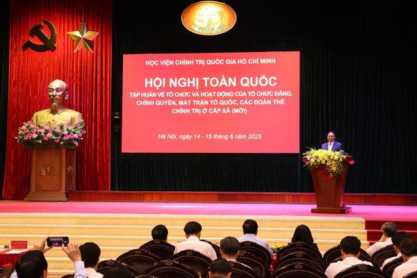 PM calls for unity in organising two-tier local administration system