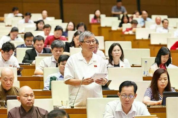 Lawmakers discuss implementation of socio-economic development, state budget plans