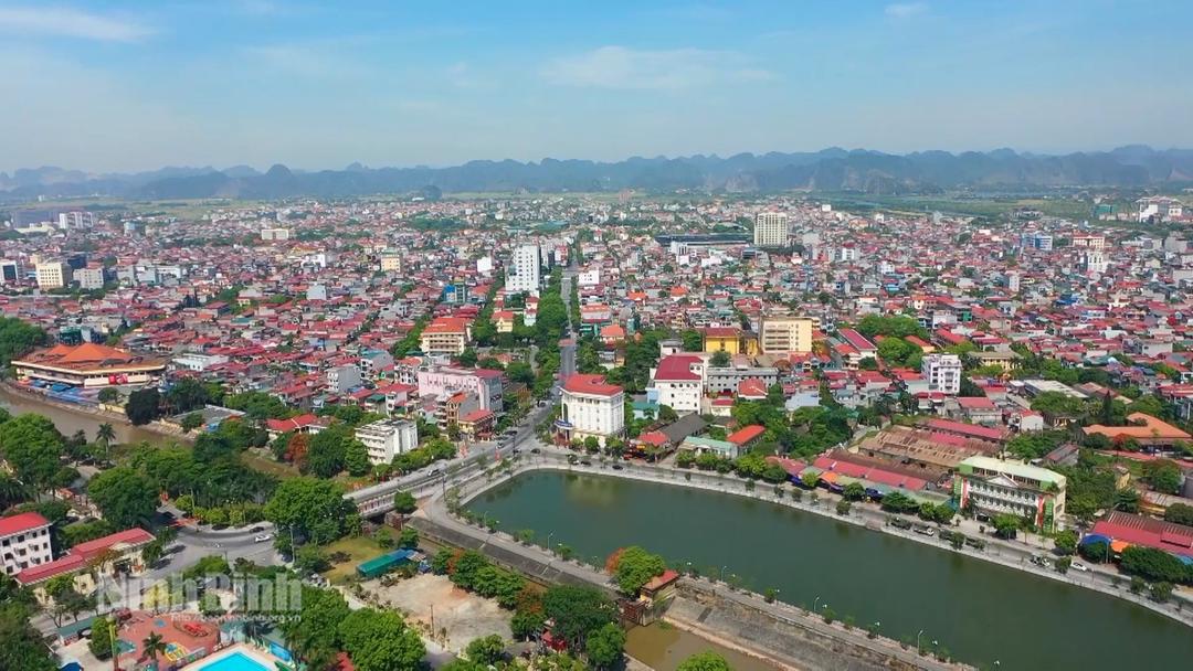 A corner of Hoa Lu ward.