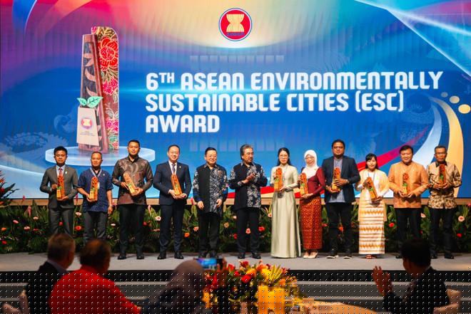 Hoa Lu city is among among 10 outstanding cities to receive the ESC Awards. (Photo: VNA)