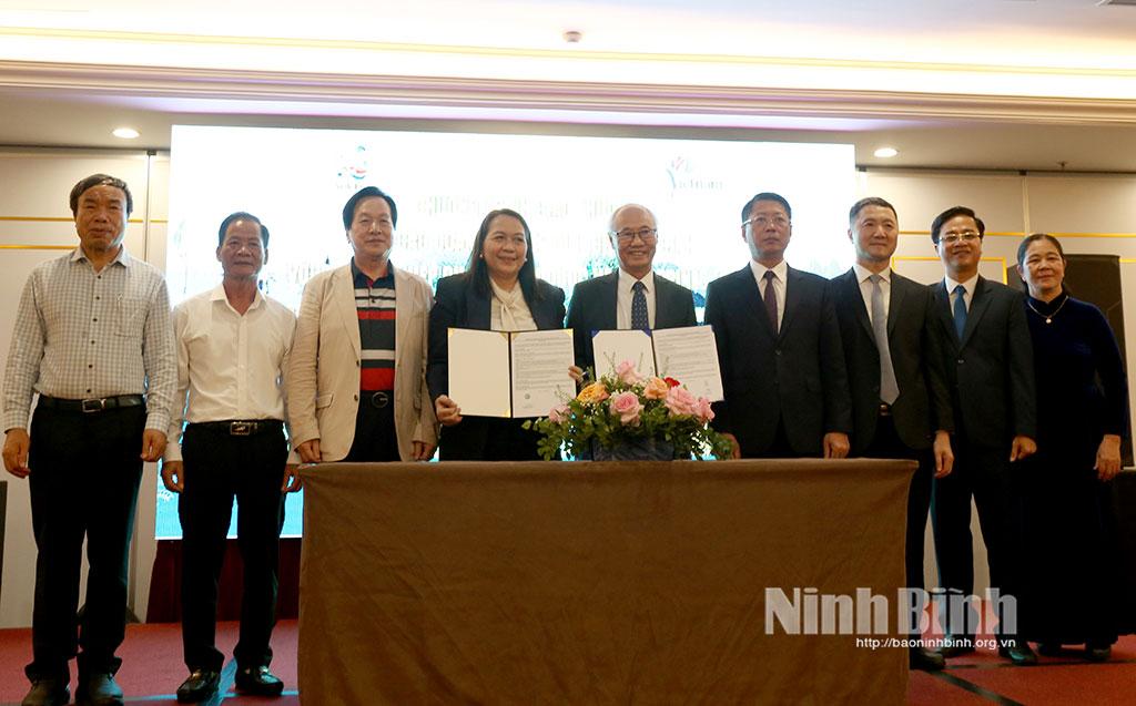 The VTA and the Philippine Travel Agencies Association signed a cooperation agreement to strengthen tourism promotion.