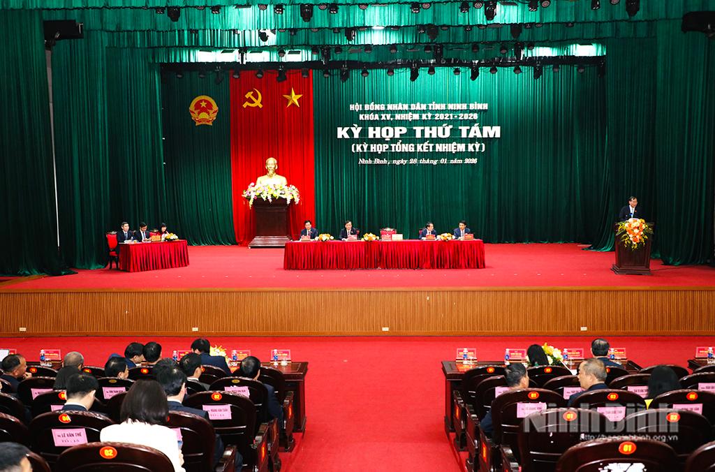 At the eighth session of the 15th Provincial People's Council.