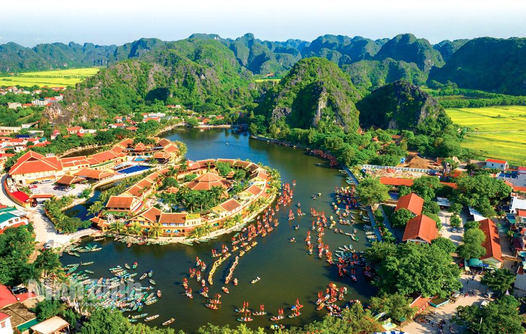 Tam Coc tourist site.
