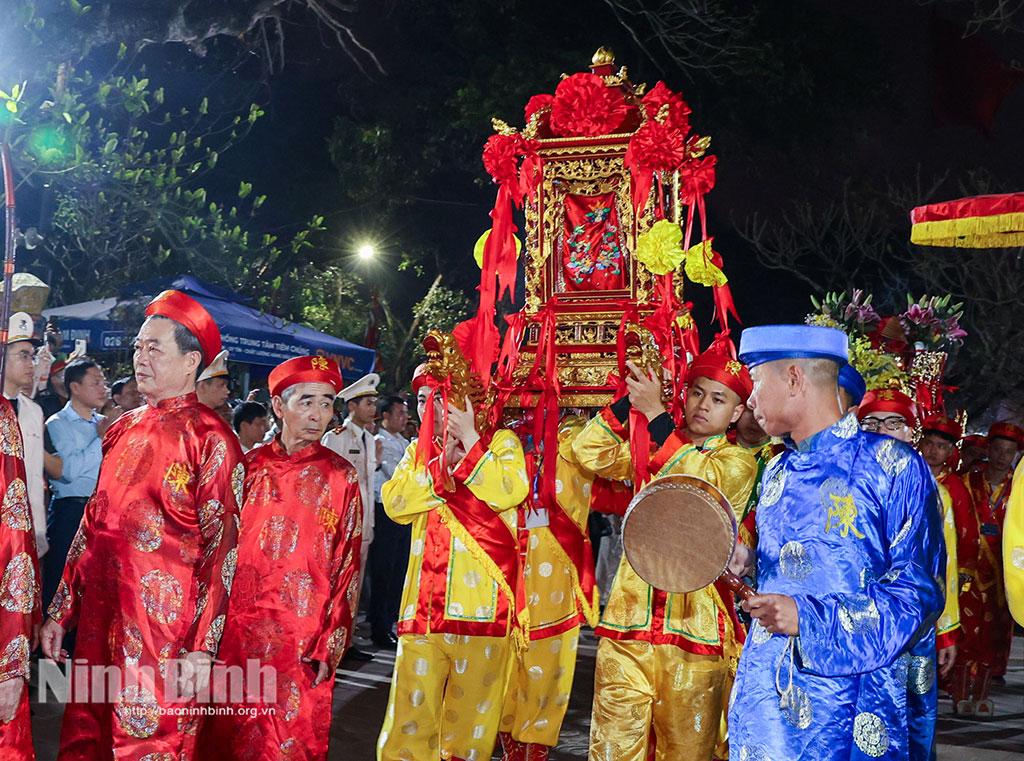 A palanquin procession at the opening ceremony.
