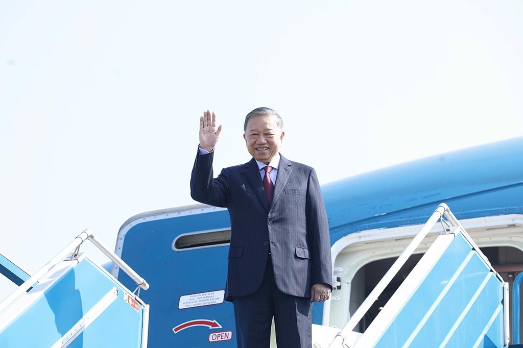 General Secretary of the Communist Party of Vietnam (CPV) Central Committee and President To Lam on August 9 departs Hanoi for state visits to Australia and New Zealand. (Photo: VNA)