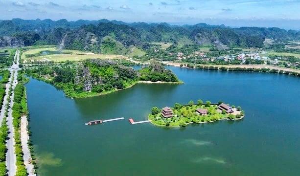 Ministry backs exploring feasibility of building airport in Ninh Binh