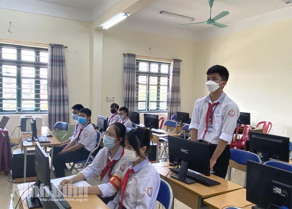 Ninh Binh's students win medals at 2021 Hong Kong International Mathematical Olympiad