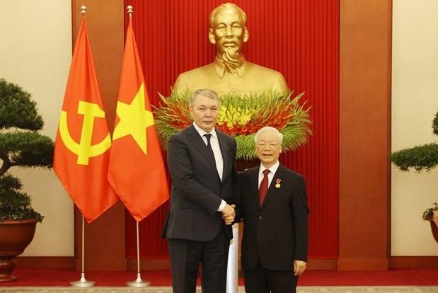 Vietnam's Party leader honoured with Lenin Prize of Russian Communist Party