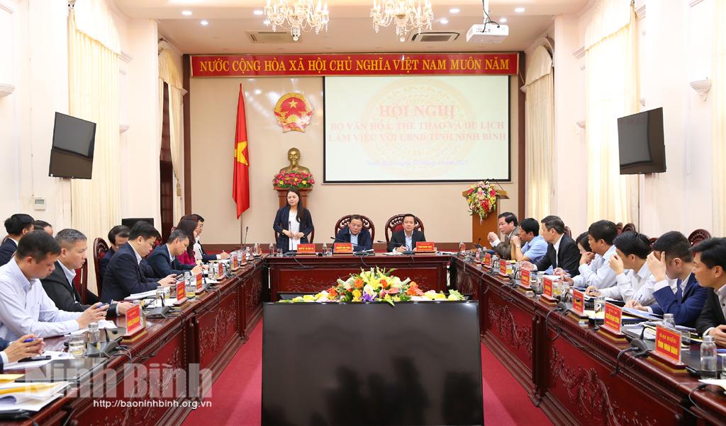 Deputy Minister of Culture, Sports and Tourism works with Ninh Binh on organization of National Tourism Year