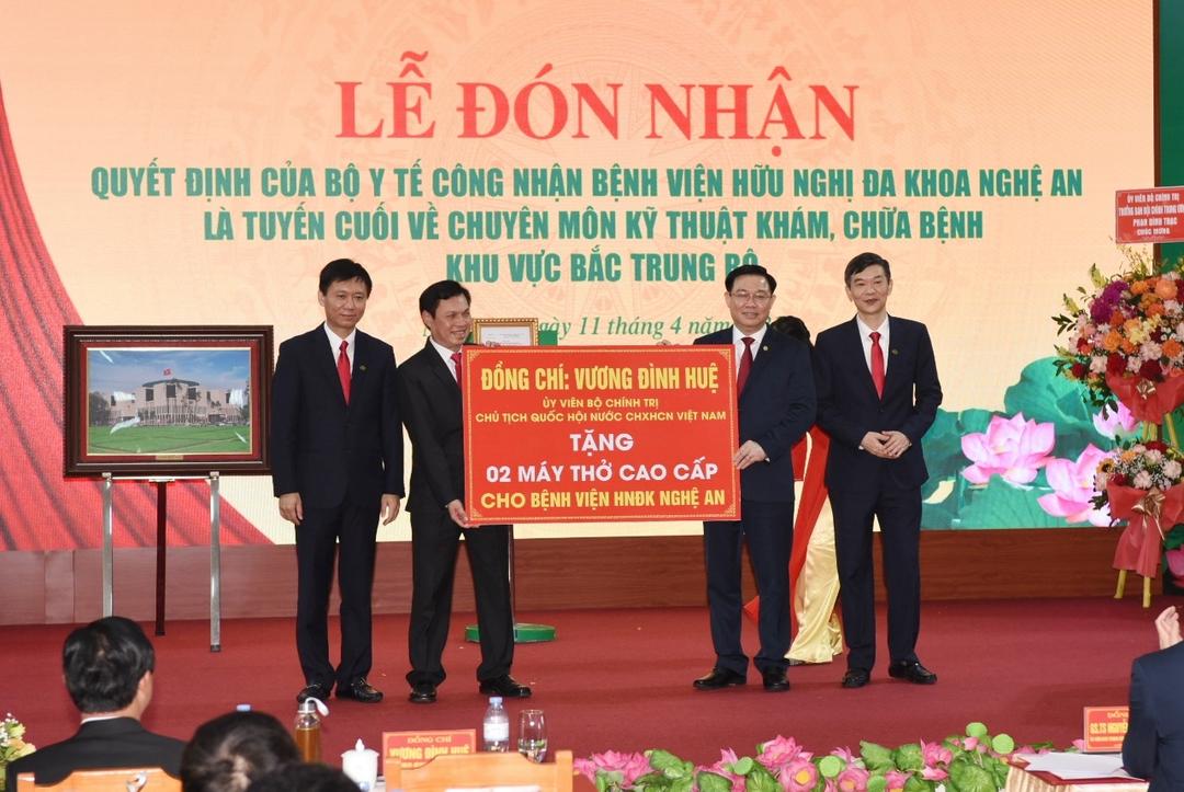 NA Chairman pays working trip to central Nghe An province
