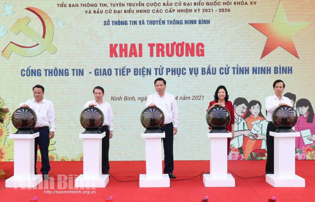 Vietnam Book Day 2021 launched in Ninh Binh province