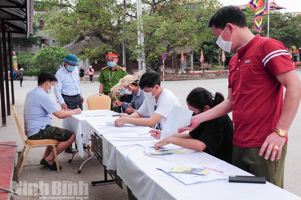 Ninh Binh halts festivals and entertainment services
