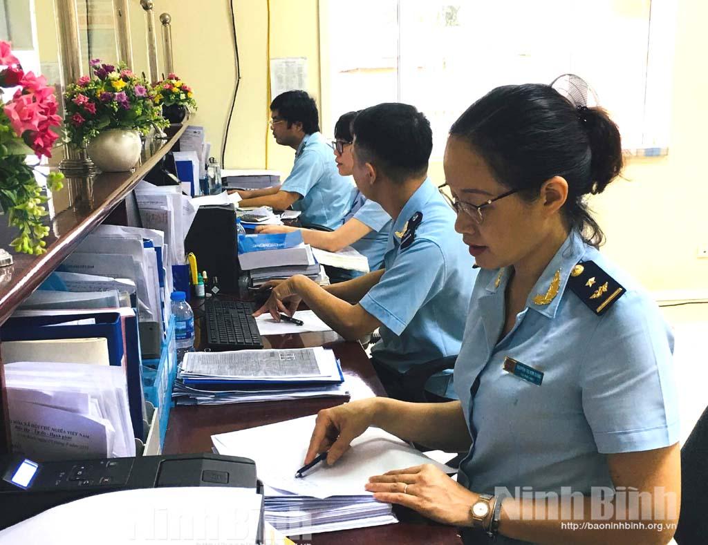 Ninh Binh promotes investment in new context