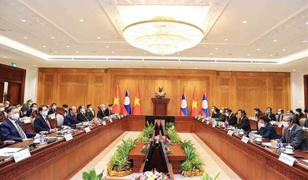 Vietnamese President Nguyen Xuan Phuc meets with Chairman of Lao NA