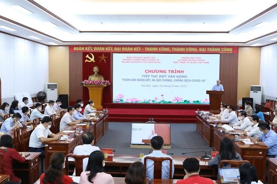 Fatherland Front continue to call for donations to support COVID-19 fight