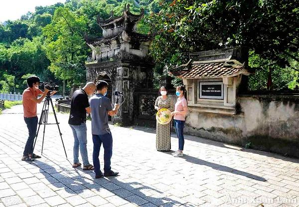 Ninh Binh organizes online tours to introduce local destinations
