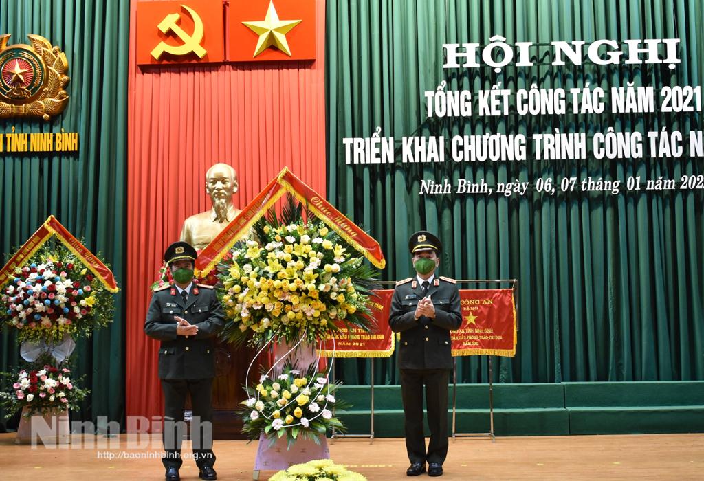 Ninh Binh Department of Public Security successfully fulfil given tasks in 2021