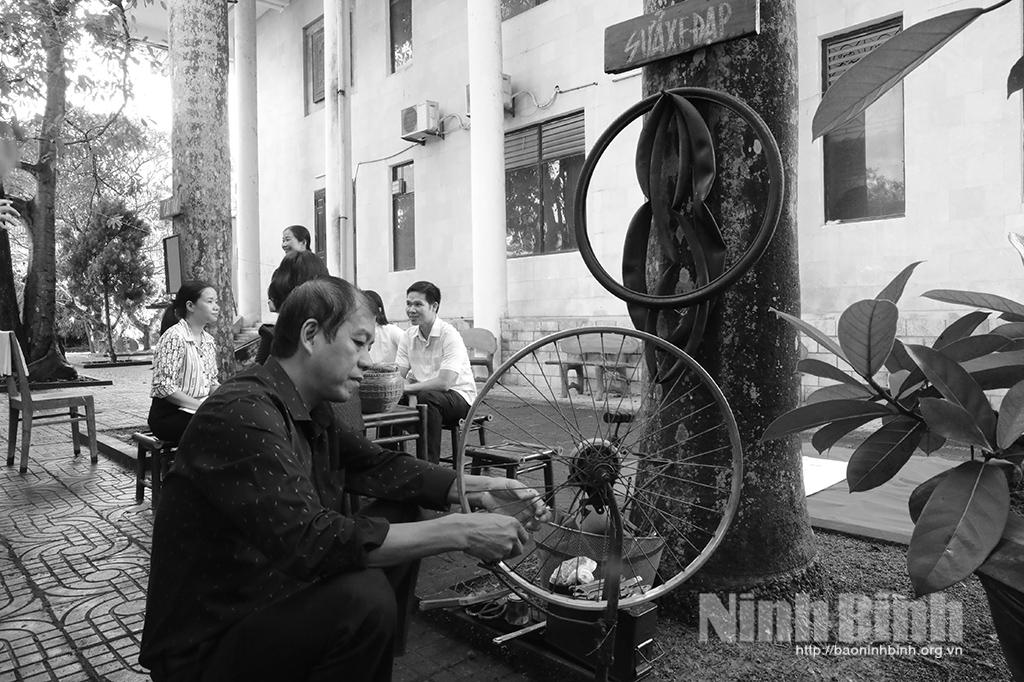 Exhibition re-enacts "Subsidy period" in Ninh Binh