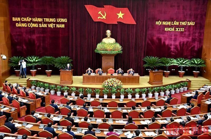Party Central Committee discuss industrialisation, modernisation project