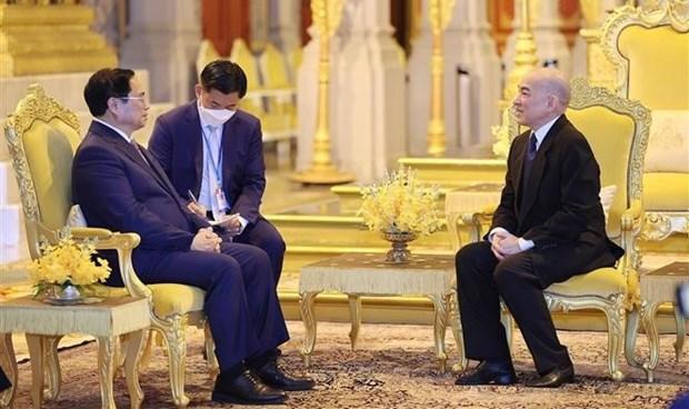 Vietnamese PM pays call on Cambodian King