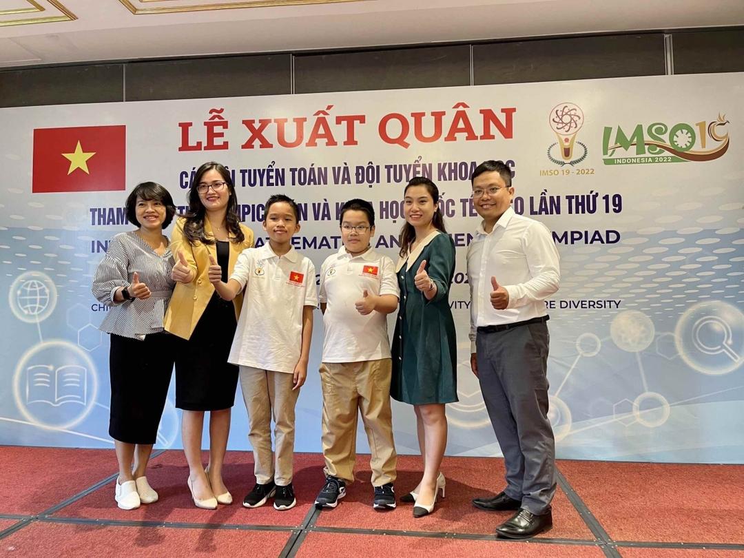Vietnam wins big at International Mathematics and Science Olympiad