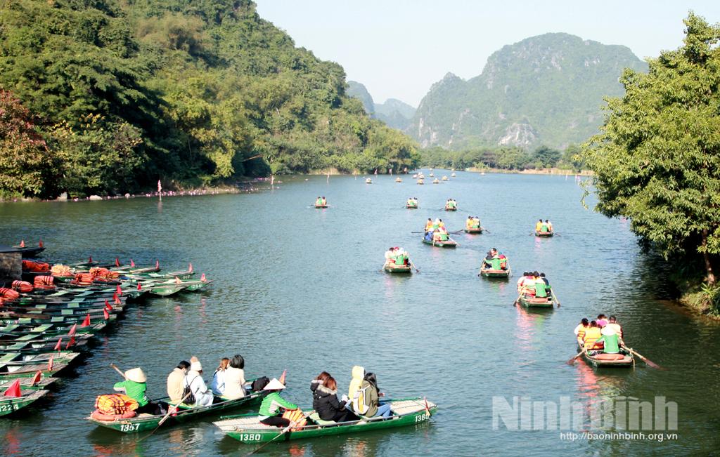 Ninh Binh sets target of welcoming 3.5 million visitors in 2022
