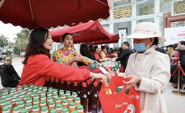 Vietnam Red Cross Society's campaign supports millions of needy people