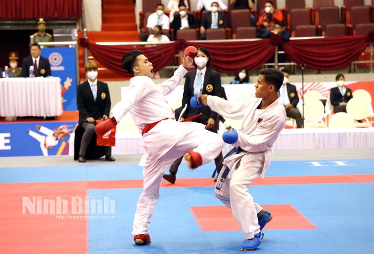 SEA Games 31's Karate competitions begin in Ninh Binh
