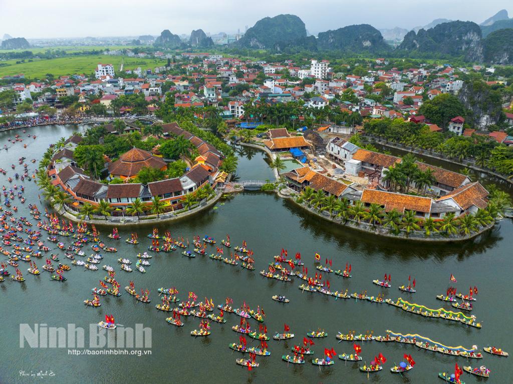 Ninh Binh boosts tourism linkages to keep visitors stay longer